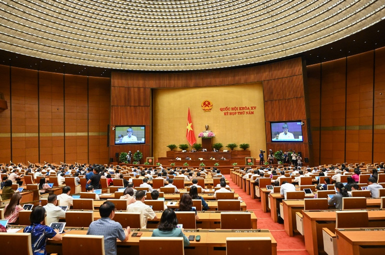 Toàn cảnh phiên thảo luận của Quốc hội chiều 10/6. (Ảnh: DUY LINH)