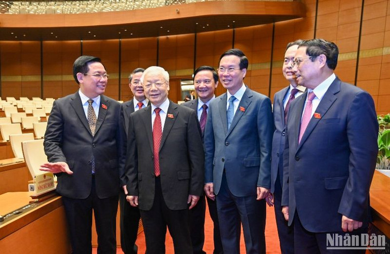 Lãnh đạo Đảng, Nhà nước tham dự phiên họp. (Ảnh: DUY LINH) Lãnh đạo Đảng, Nhà nước tham dự phiên họp. (Ảnh: DUY LINH)