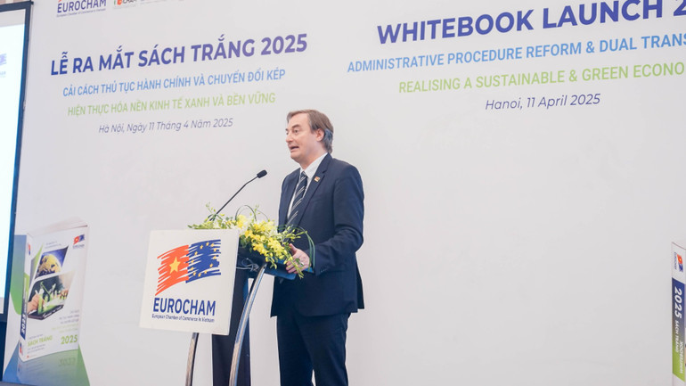 Chủ tịch EuroCham Bruno Jaspaert phát biểu. (Ảnh: TRUNG HƯNG)