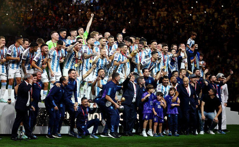 Argentina ăn mừng chức vô địch World Cup lần đầu tiên kể từ năm 1986. (Ảnh: Reuters) Argentina ăn mừng chức vô địch World Cup lần đầu tiên kể từ năm 1986. (Ảnh: Reuters)