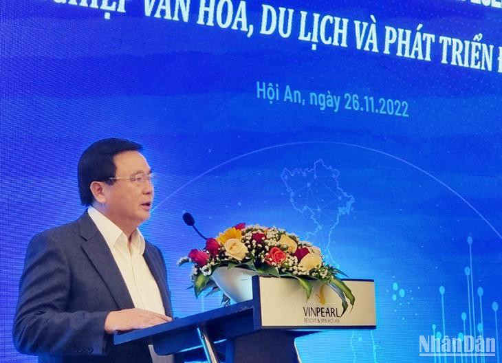 Đồng chí Nguyễn Xuân Thắng phát biểu tại hội nghị.