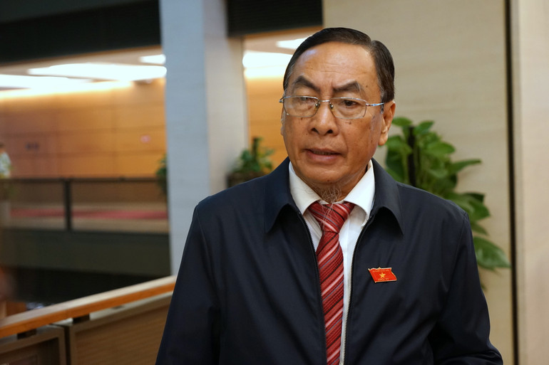 Đại biểu Phạm Văn Hòa - Phó Trưởng Đoàn đại biểu Quốc hội chuyên trách tỉnh Đồng Tháp. (Ảnh: TRUNG HƯNG) Đại biểu Phạm Văn Hòa - Phó Trưởng Đoàn đại biểu Quốc hội chuyên trách tỉnh Đồng Tháp. (Ảnh: TRUNG HƯNG)