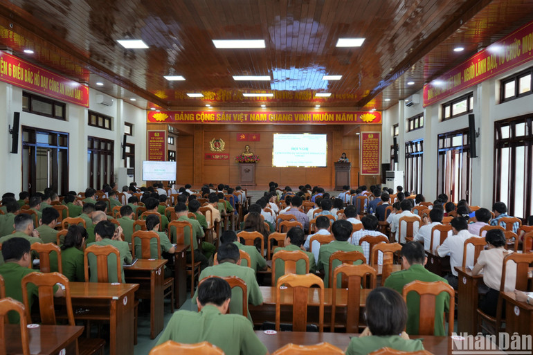 Quang cảnh hội nghị.