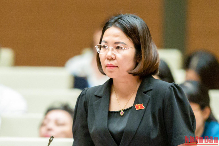 Đại biểu Hoàng Thị Đôi (Sơn La). (Ảnh: DUY LINH)