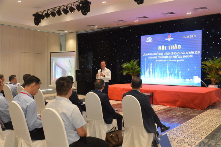 Thành viên Hội đồng thành viên Petrovietnam Bùi Minh Tiến phát biểu chỉ đạo tại hội thảo. Thành viên Hội đồng thành viên Petrovietnam Bùi Minh Tiến phát biểu chỉ đạo tại hội thảo.