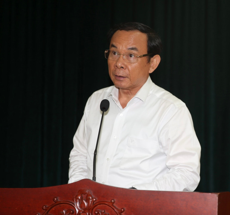 Đồng chí Nguyễn Văn Nên, Ủy viên Bộ Chính trị, Bí thư Thành ủy Thành phố Hồ Chí Minh phát biểu kết luận hội nghị. (Ảnh: LONG HỒ) Đồng chí Nguyễn Văn Nên, Ủy viên Bộ Chính trị, Bí thư Thành ủy Thành phố Hồ Chí Minh phát biểu kết luận hội nghị. (Ảnh: LONG HỒ)