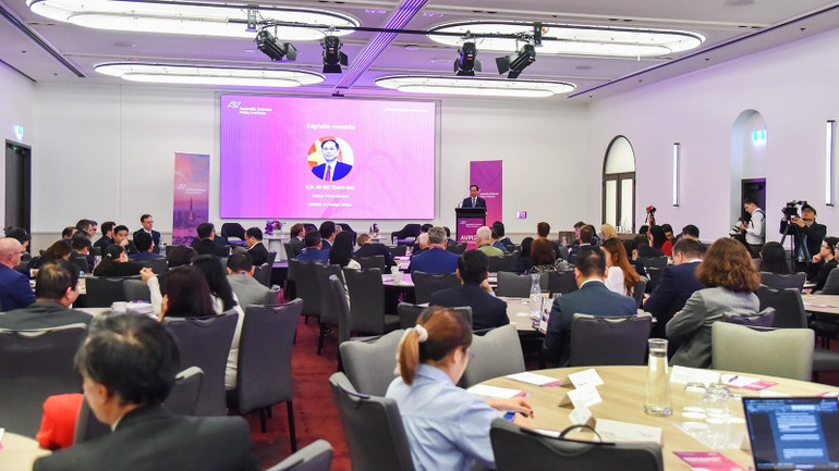 Phó Thủ tướng, Bộ trưởng Ngoại giao Bùi Thanh Sơn phát biểu tại Hội thảo của Viện Chính sách Australia-Việt Nam.