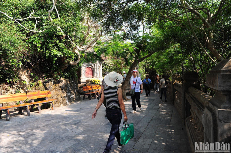 Danh thắng quốc gia đặc biệt Ngũ Hành Sơn - nơi hội tụ nhiều giá trị di sản văn hóa nổi tiếng.