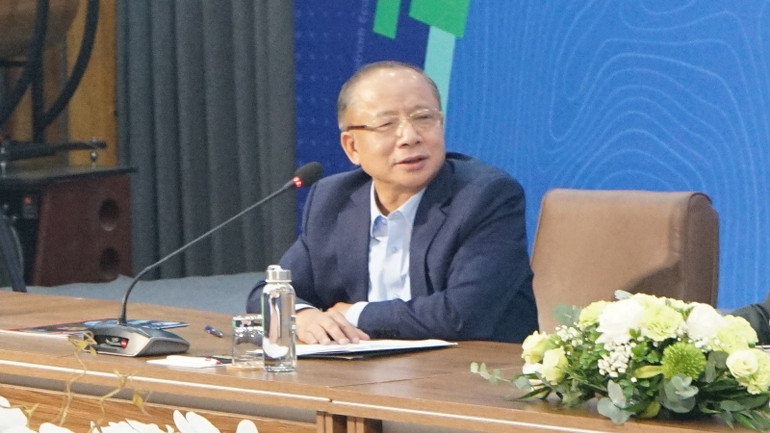 Đại biểu Quốc hội, TS Nguyễn Văn Thân, Ủy viên Ủy ban Kinh tế của Quốc hội phát biểu. (Ảnh: TRUNG HƯNG)