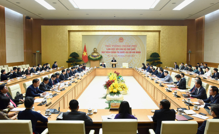 Quang cảnh buổi làm việc.