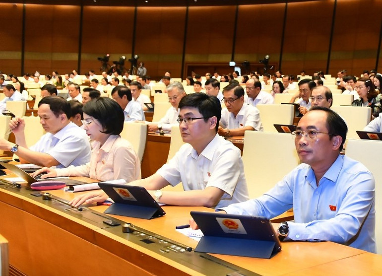 Các đại biểu Quốc hội tại phiên họp chiều 19/6. (Ảnh: ĐĂNG KHOA) Các đại biểu Quốc hội tại phiên họp chiều 19/6. (Ảnh: ĐĂNG KHOA)