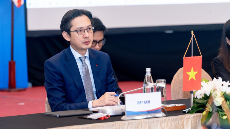 Thứ trưởng Ngoại giao Đỗ Hùng Việt, Trưởng SOM ASEAN Việt Nam tại hội nghị. (Ảnh: Bộ Ngoại giao)