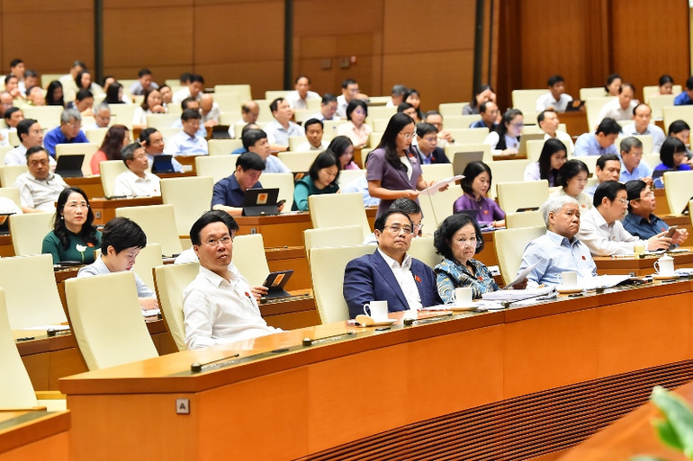 Lãnh đạo Đảng, Nhà nước dự phiên họp. (Ảnh: THỦY NGUYÊN)