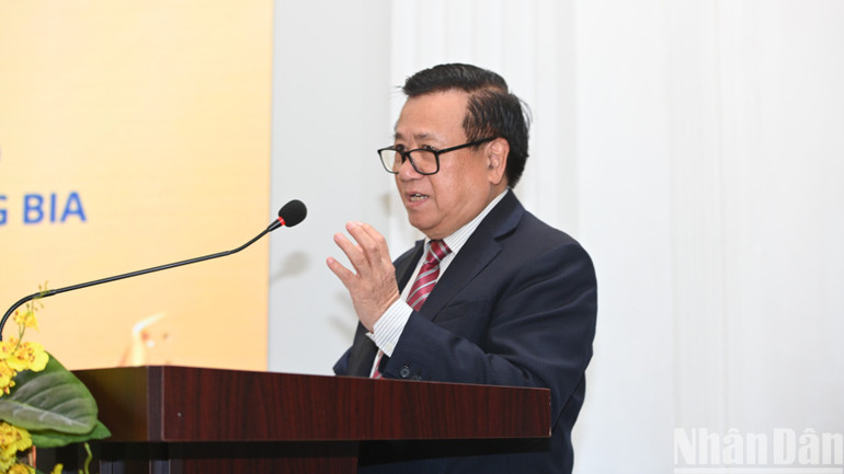 PGS, TS Nguyễn Văn Việt, Chủ tịch Hiệp hội Bia, rượu, nước giải khát Việt Nam phát biểu. (Ảnh: TRUNG HƯNG)