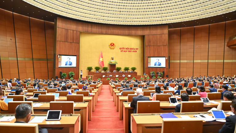 Quang cảnh phiên họp của Quốc hội, sáng 5/5/2025.