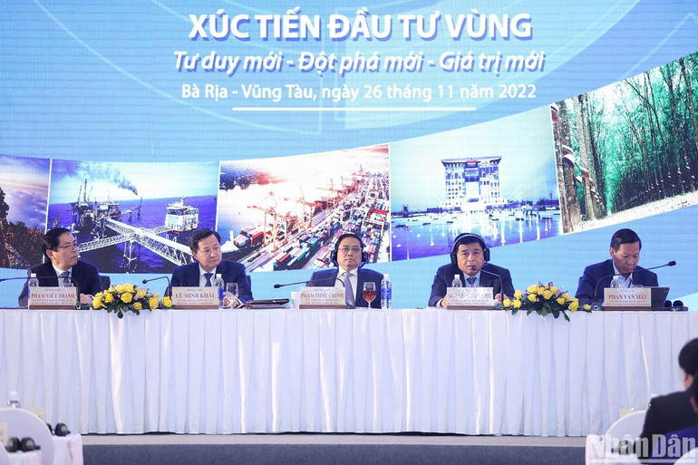 Thủ tướng Phạm Minh Chính và các đại biểu chủ trì hội nghị.