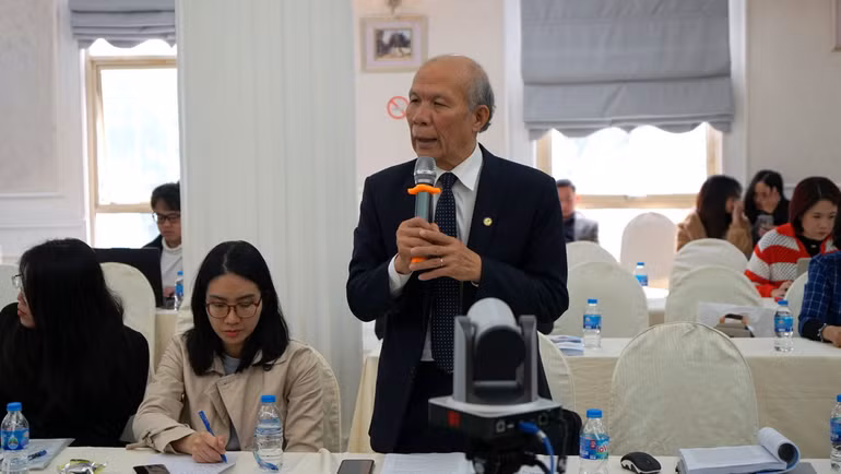 PGS, TS Đinh Trọng Thịnh phát biểu. (Ảnh: TRUNG HƯNG)