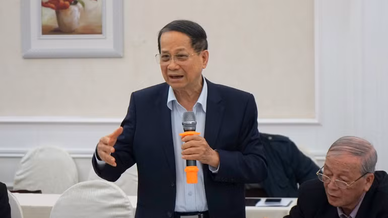 PGS, TS Ngô Trí Long phát biểu. (Ảnh: TRUNG HƯNG)