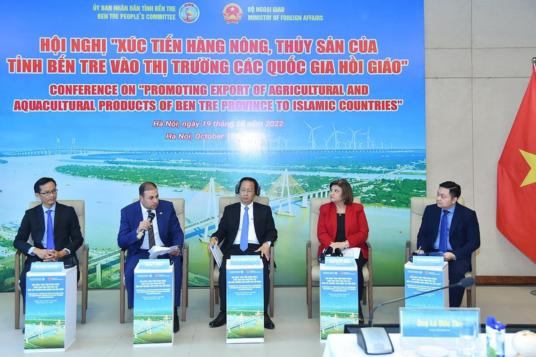 Các đại biểu tham gia thảo luận tại Hội nghị.