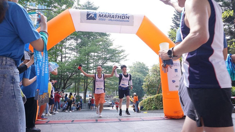 Các vận động viên hoàn thành cuộc đua. Các vận động viên hoàn thành cuộc đua.