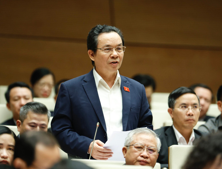 Đại biểu Hoàng Văn Cường - Đoàn đại biểu Quốc hội thành phố Hà Nội. (Ảnh: DUY LINH)