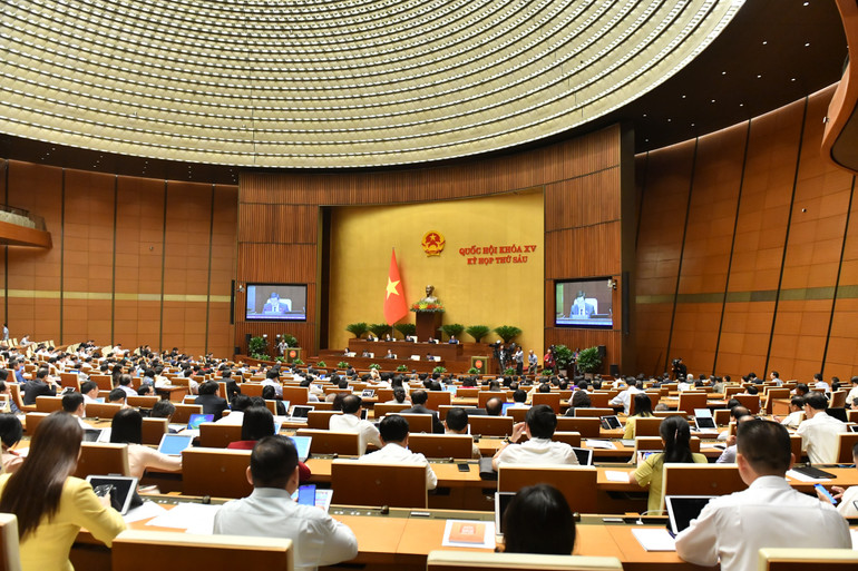 Quang cảnh phiên chất vấn của Quốc hội, sáng 7/11. (Ảnh: ĐĂNG KHOA)