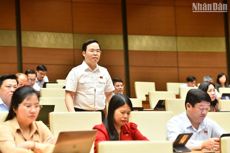 Đại biểu Trần Văn Khải - Đoàn đại biểu Quốc hội tỉnh Hà Nam. (Ảnh: ĐĂNG KHOA)