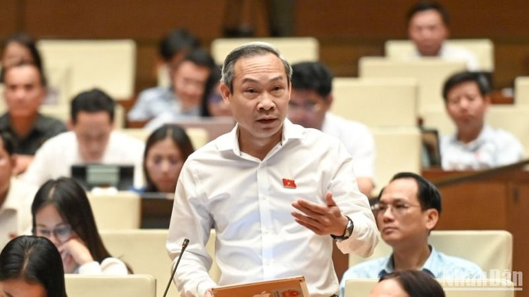 Đại biểu Phan Đức Hiếu (Thái Bình). (Ảnh: BÙI GIANG) Đại biểu Phan Đức Hiếu (Thái Bình). (Ảnh: BÙI GIANG)