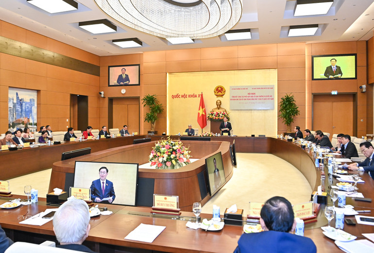 Quang cảnh hội nghị tại Nhà Quốc hội.