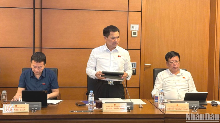 Đại biểu Dương Khắc Mai (Đoàn tỉnh Đắk Nông). (Ảnh: TRUNG HƯNG) Đại biểu Dương Khắc Mai (Đoàn tỉnh Đắk Nông). (Ảnh: TRUNG HƯNG)