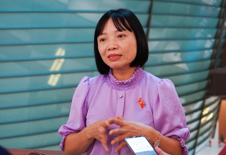 Đại biểu Nguyễn Thị Việt Nga - Phó trưởng Đoàn chuyên trách Đoàn đại biểu Quốc hội tỉnh Hải Dương. (Ảnh: TRUNG HƯNG) Đại biểu Nguyễn Thị Việt Nga - Phó trưởng Đoàn chuyên trách Đoàn đại biểu Quốc hội tỉnh Hải Dương. (Ảnh: TRUNG HƯNG)