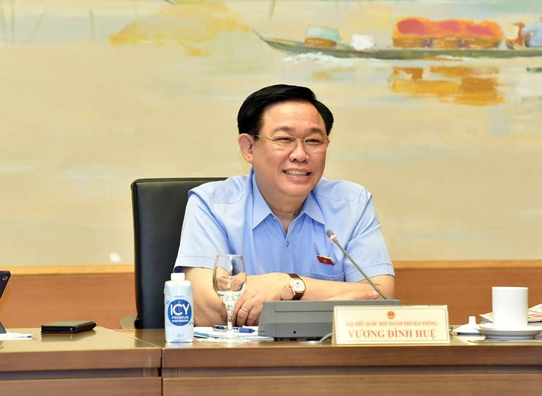 Chủ tịch Quốc hội Vương Đình Huệ phát biểu. (Ảnh: DUY LINH)