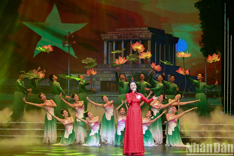 Những giá trị văn hóa truyền thống góp phần khơi dậy lòng tự tôn dân tộc. (Ảnh minh họa: THẾ ĐẠI) Những giá trị văn hóa truyền thống góp phần khơi dậy lòng tự tôn dân tộc. (Ảnh minh họa: THẾ ĐẠI)