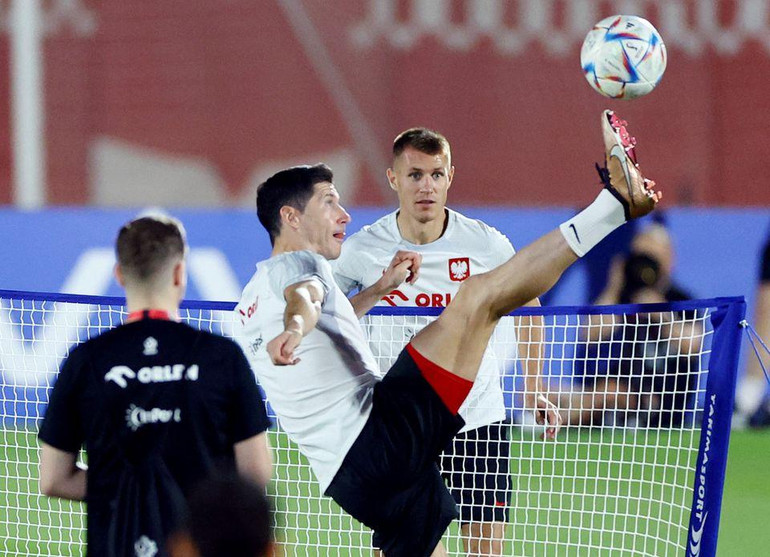 "Sát thủ" Lewandowski không phải là mối lo ngại duy nhất đối với tuyển Pháp. (Ảnh: Reuters)