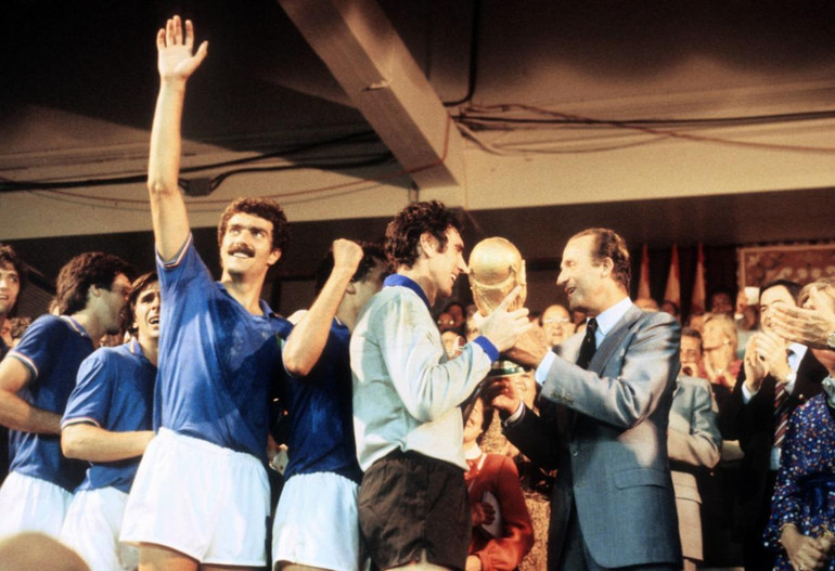 Đội tuyển Italia giành cúp vàng World Cup 1982. (Ảnh: FIFA)