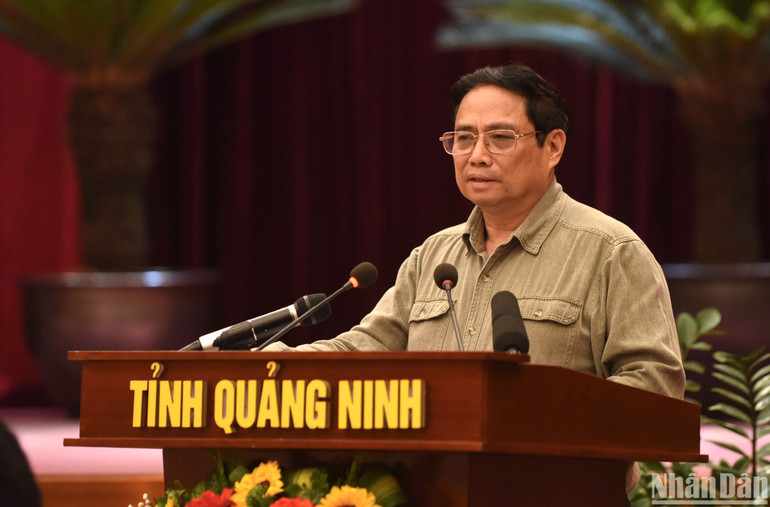 Thủ tướng Phạm Minh Chính phát biểu ý kiến tại buổi làm việc. (Ảnh: TRẦN HẢI) Thủ tướng Phạm Minh Chính phát biểu ý kiến tại buổi làm việc. (Ảnh: TRẦN HẢI)