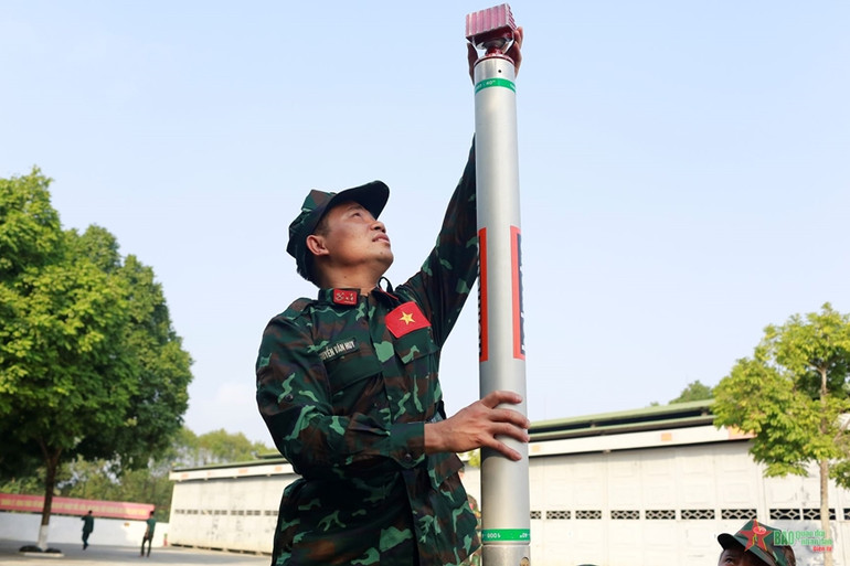 Hệ thống kích thủy lực chuyên dụng. Hệ thống kích thủy lực chuyên dụng.