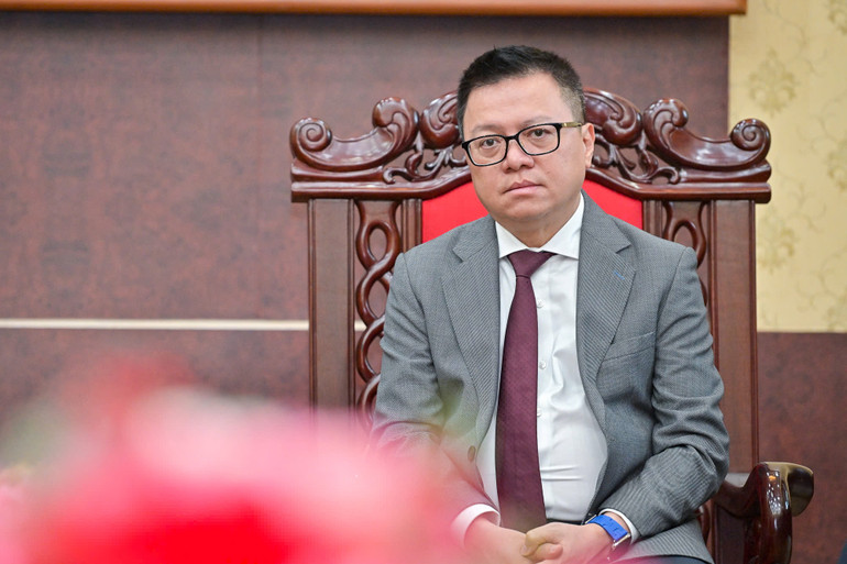 Tổng Biên tập Lê Quốc Minh phát biểu. (Ảnh: THẾ ĐẠI)