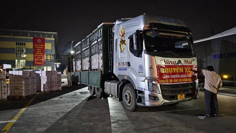 Hàng hóa viện trợ nhân đạo được Cục Quản lý đê điều và Phòng, chống thiên tai vận chuyển đến các vùng bị ảnh hưởng. Hàng hóa viện trợ nhân đạo được Cục Quản lý đê điều và Phòng, chống thiên tai vận chuyển đến các vùng bị ảnh hưởng.