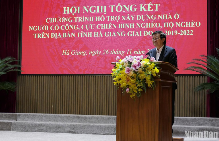 Nguyên Chủ tịch nước Trương Tấn Sang phát biểu tại hội nghị.