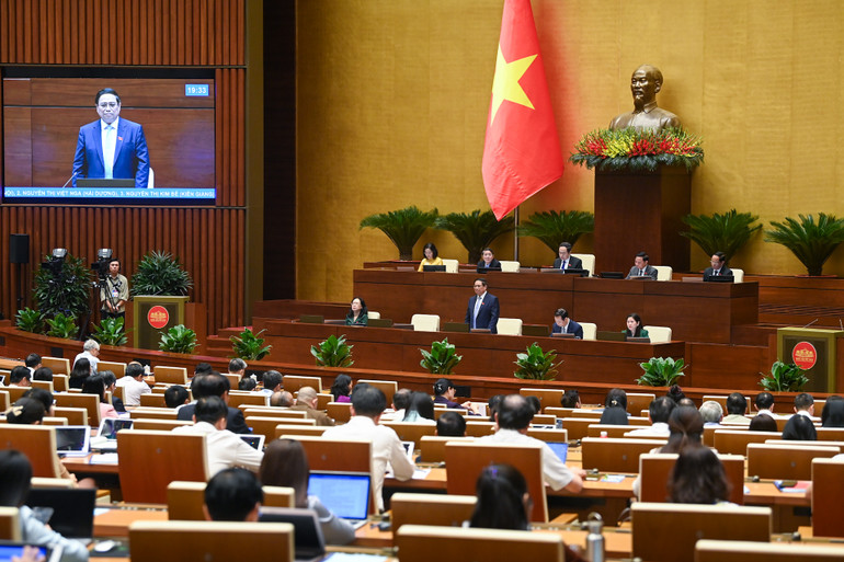 Quang cảnh phiên trả lời chất vấn của Thủ tướng Chính phủ Phạm Minh Chính. (Ảnh: DUY LINH)