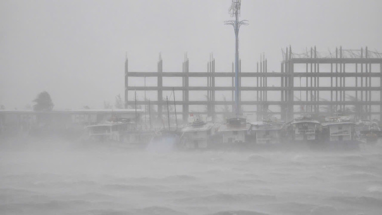 [Live] Bão số 3 di chuyển về phía Tây Bắc Bộ và suy yếu thành áp thấp nhiệt đới ảnh 136