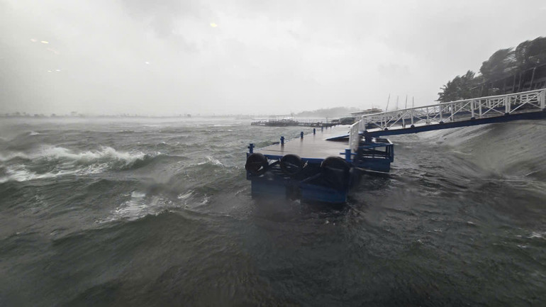 [Live] Bão số 3 di chuyển về phía Tây Bắc Bộ và suy yếu thành áp thấp nhiệt đới ảnh 139