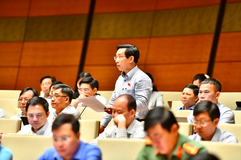 Đại biểu Nguyễn Văn Cảnh - Đoàn đại biểu Quốc hội tỉnh Bình Định. (Ảnh: ĐĂNG KHOA)