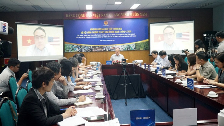 Quang cảnh hội nghị. (Ảnh: TRUNG HƯNG) Quang cảnh hội nghị. (Ảnh: TRUNG HƯNG)