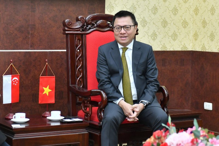 Tổng Biên tập Lê Quốc Minh phát biểu tại buổi tiếp. (Ảnh: ĐĂNG KHOA)