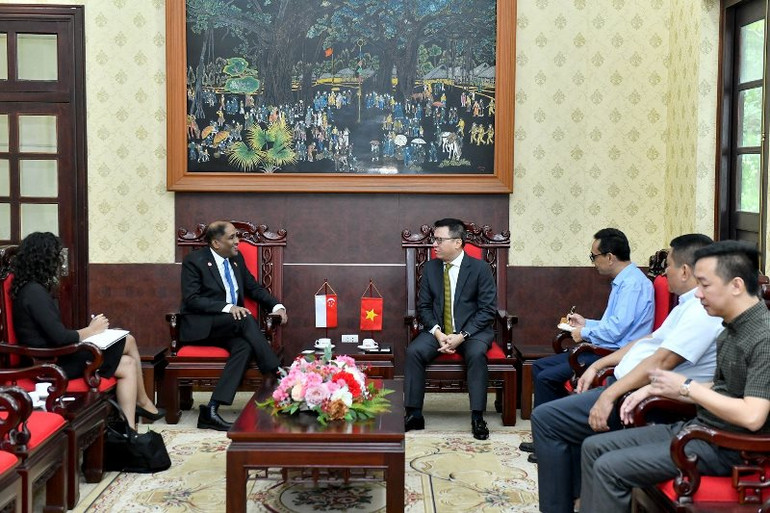 Quang cảnh buổi làm việc. (Ảnh: ĐĂNG KHOA)