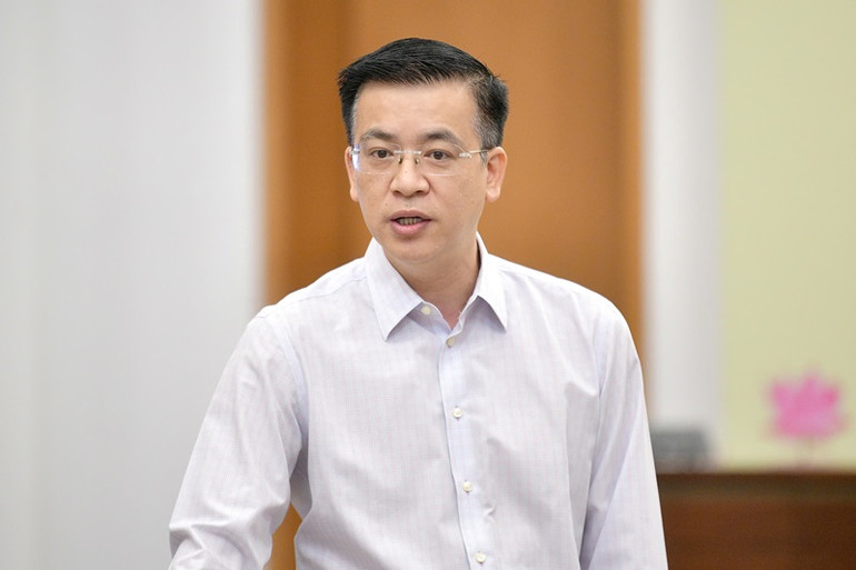 Tổng Giám đốc Truyền hình Quốc hội Việt Nam Lê Quang Minh trao đổi tại hội nghị. Tổng Giám đốc Truyền hình Quốc hội Việt Nam Lê Quang Minh trao đổi tại hội nghị.