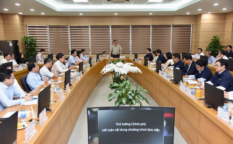 Quang cảnh buổi làm việc. (Ảnh: TRẦN HẢI)