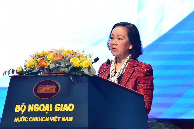 Thường trực Ban Bí thư Trương Thị Mai phát biểu chỉ đạo hội nghị. (Ảnh: THỦY NGUYÊN)